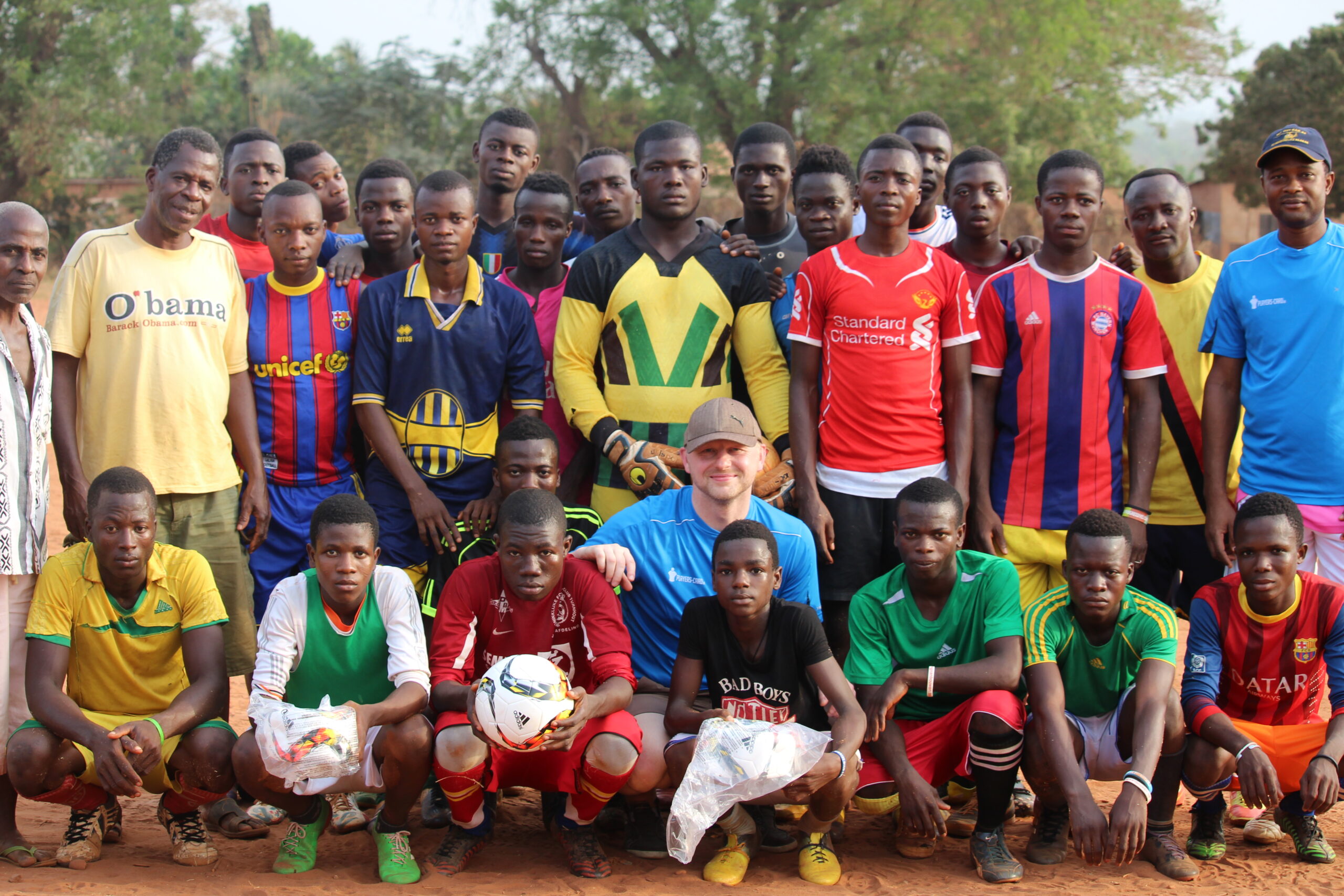 Die ersten Begegnungen in Assomé